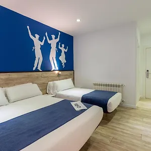 2* Pensionat Casual Blue