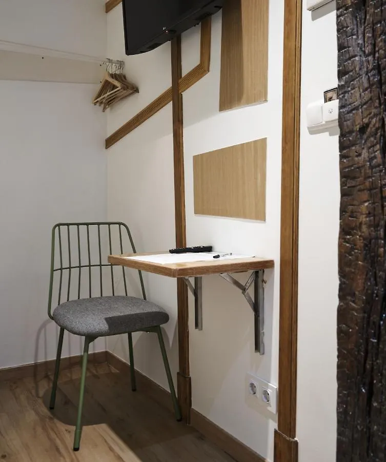 Guest house Pension Aliciazzz Bed And Breakfast Bilbao