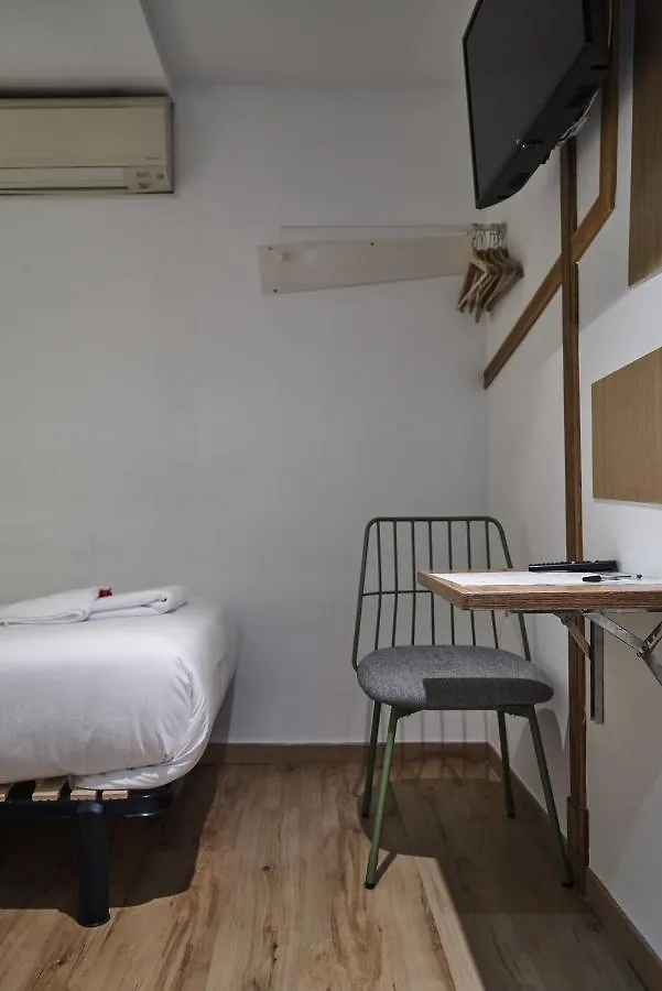 Pension Aliciazzz Bed And Breakfast Bilbao
