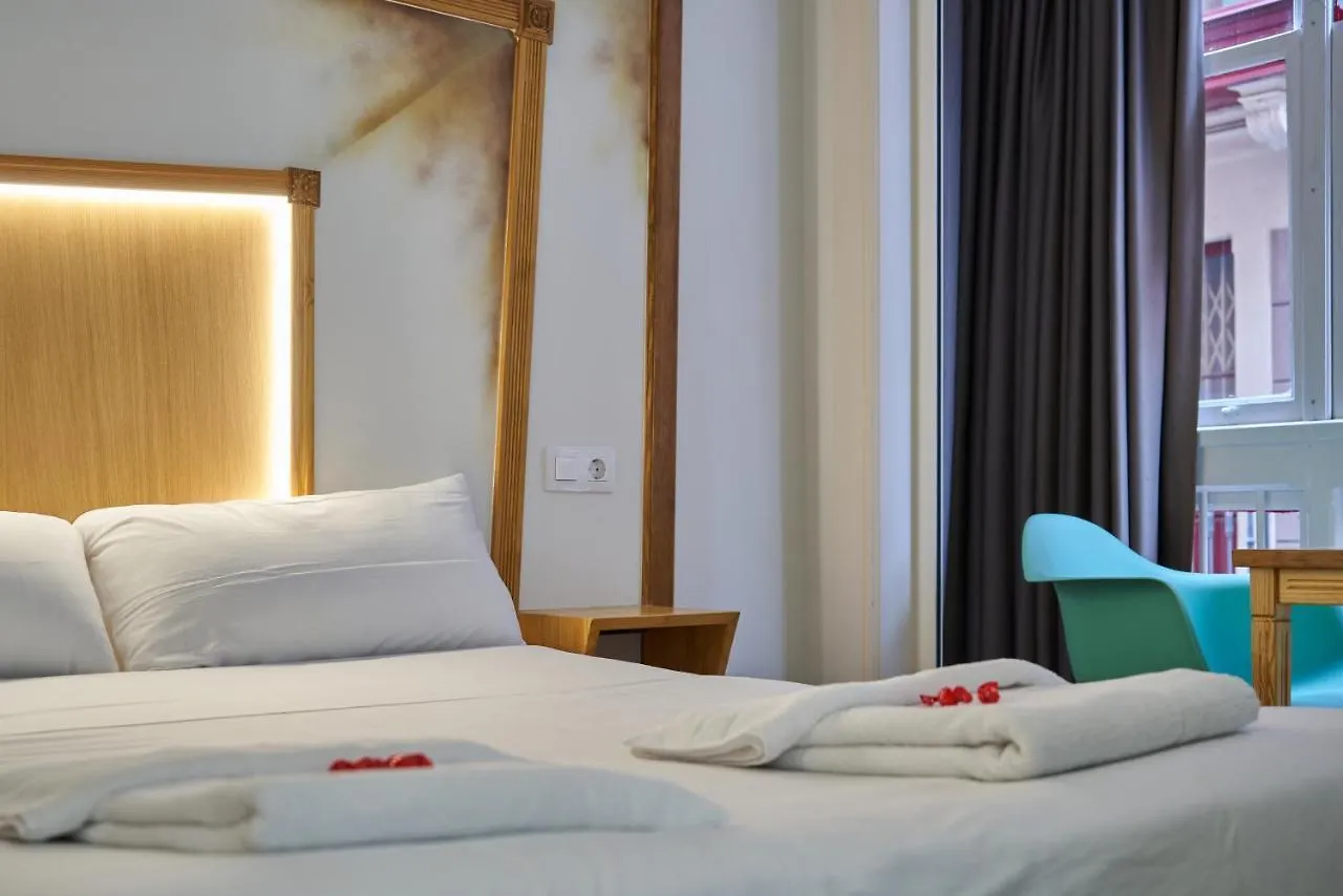 Guest house Pension Aliciazzz Bed And Breakfast Bilbao